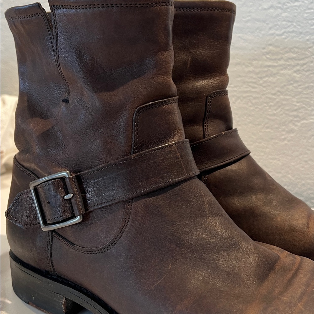 Frye Natalie Engineer short leather women’s boot sz 9